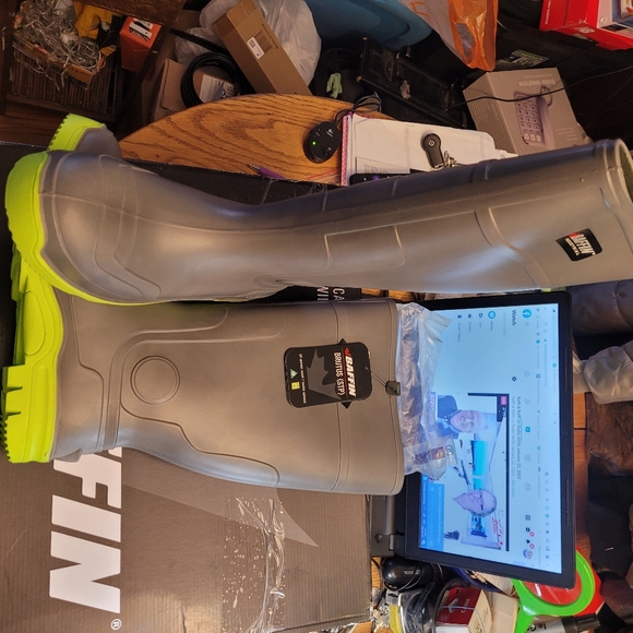 Man's Baffin boots - Picture 2 of 9